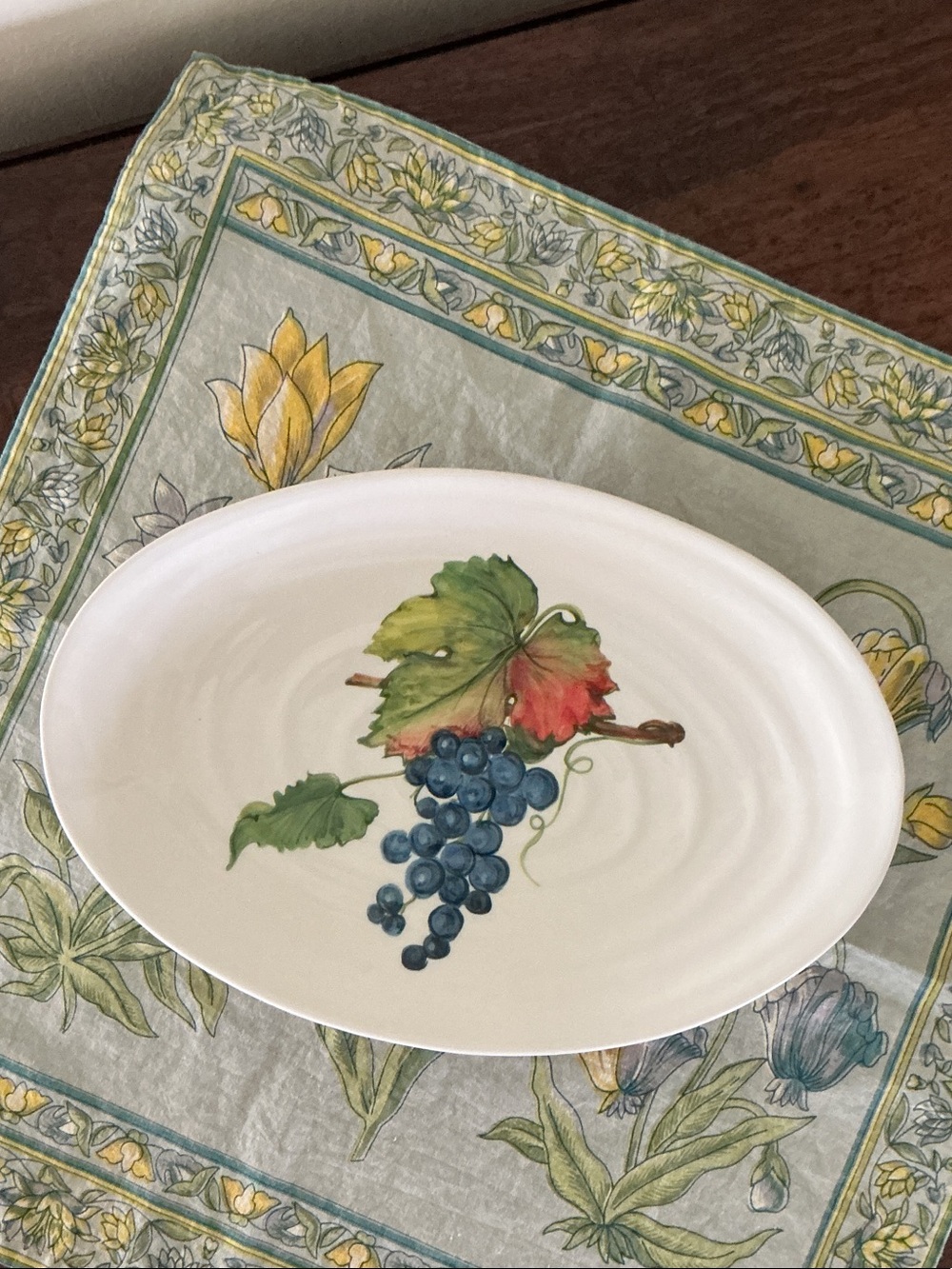Ceramica Cuore Hand Painted Grapes Platter Made in Italy